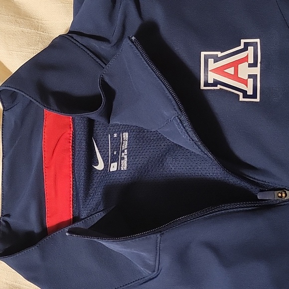 Nike pullover jacket - Picture 2 of 4